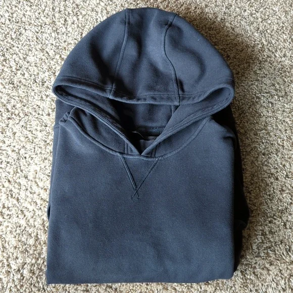 Lululemon 🍋 hoodie - Picture 2 of 10